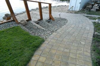 Landscape paver stone firepit